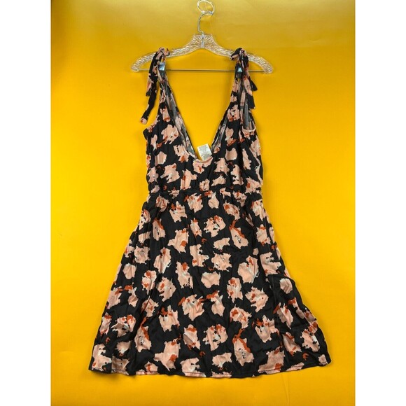 The Bikini Lab Feline Fine Coverup Dress Womens XL Mini Tie Strap Surplice NWT - Picture 8 of 8